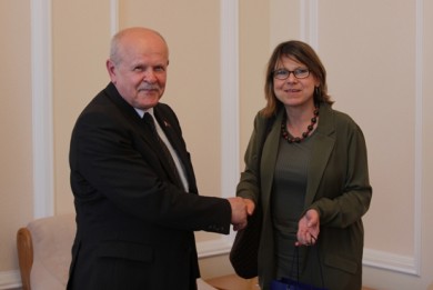 Состоялась рабочая встреча Леонида Анфимова с Послом Великобритании в Беларуси Фионной Гибб