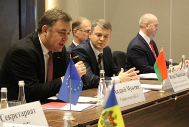 В Минске проходит круглый стол по вопросам борьбы с коррупцией и финансовыми преступлениями