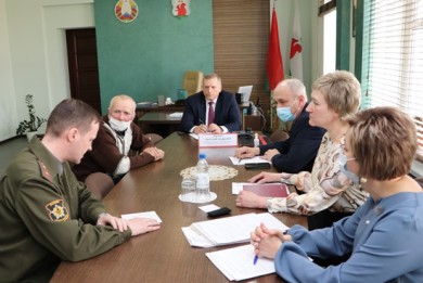Председатель КГК Гродненской области Анатолий Дорожко провел прием граждан и прямую телефонную линию в Берестовице