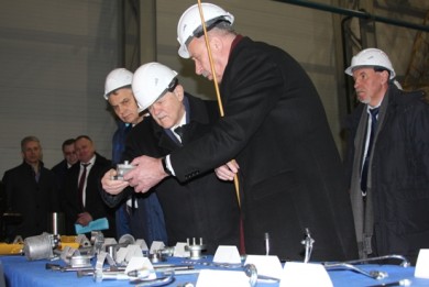 Леонид Анфимов посетил филиал Минского моторного завода в Столбцах, где состоялся пробный пуск нового участка фасонных отливок