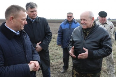 Председатель Комитета госконтроля Леонид Анфимов оценил организацию весеннего сева, состояние ферм и мехдворов в трех районах Витебской области