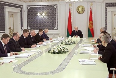 Леонид Анфимов принял участие в совещании у Главы государства с руководством Совета Министров Республики Беларусь