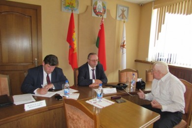 Василий Герасимов принял участие в заседании Бобруйского райисполкома и провел «прямую линию» и прием граждан