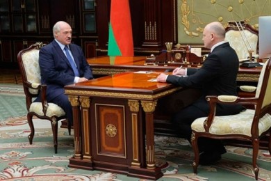Президент Беларуси Александр Лукашенко провел рабочую встречу с Председателем Комитета госконтроля