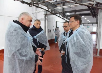 Дмитрий Баско принял участие в заседании Барановичского горисполкома, посетил филиал ИООО «Белдан» и СШ № 10