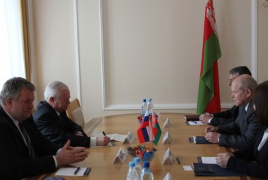 Леонид Анфимов встретился с Чрезвычайным и Полномочным Послом Словацкой Республики в Республике Беларусь Йозефом Мигашем