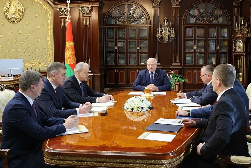 Василий Герасимов принял участие в совещании по вопросам экономии бюджетных средств