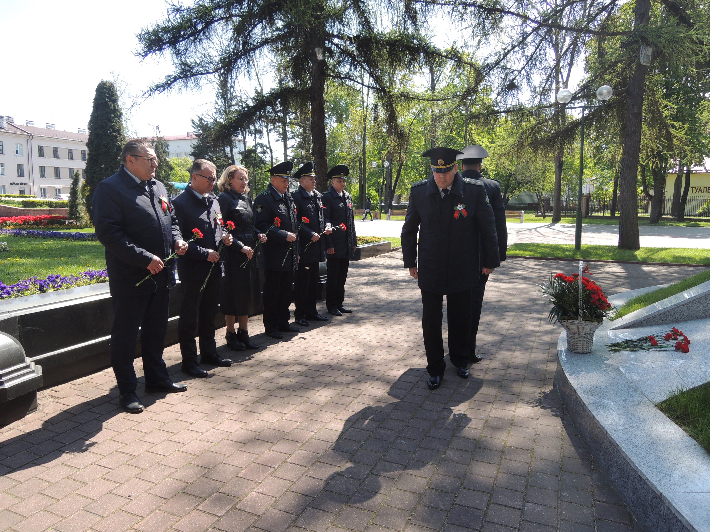 Работники КГК Брестской области и областного УДФР почтили память погибших защитников Отечества