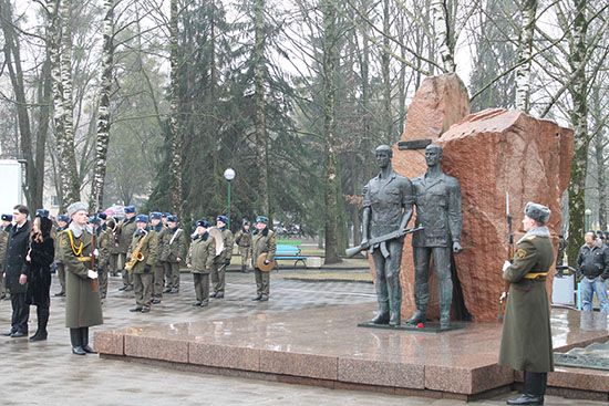 Работники Комитета государственного контроля Гродненской области приняли участие в памятных мероприятиях, приуроченных ко Дню памяти воинов-интернационалистов.