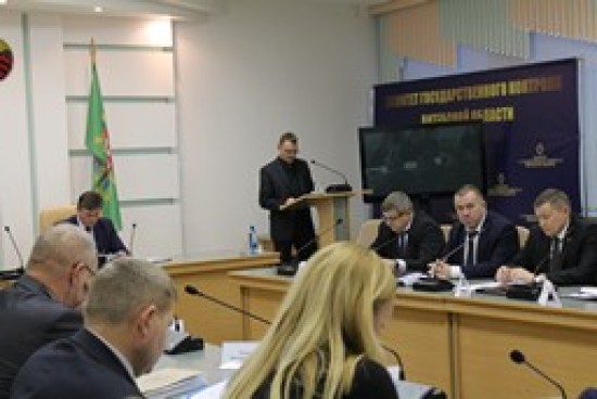 Комитетом
госконтроля Витебской области установлено,
что почти во всех районах Витебской области нарушались сроки капремонта домов